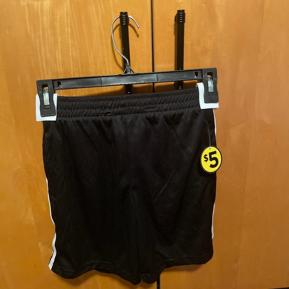 Brand new boys XS (4/5) shorts